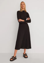 Load image into Gallery viewer, Quinn Dress - Black
