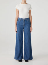 Load image into Gallery viewer, Carly Jeans - Memphis
