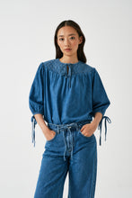 Load image into Gallery viewer, Clio Blouse - Mid Vintage