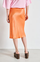 Load image into Gallery viewer, Voogy Skirt - Papaya
