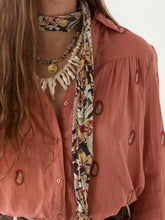 Load image into Gallery viewer, Dylan Blouse - Peach
