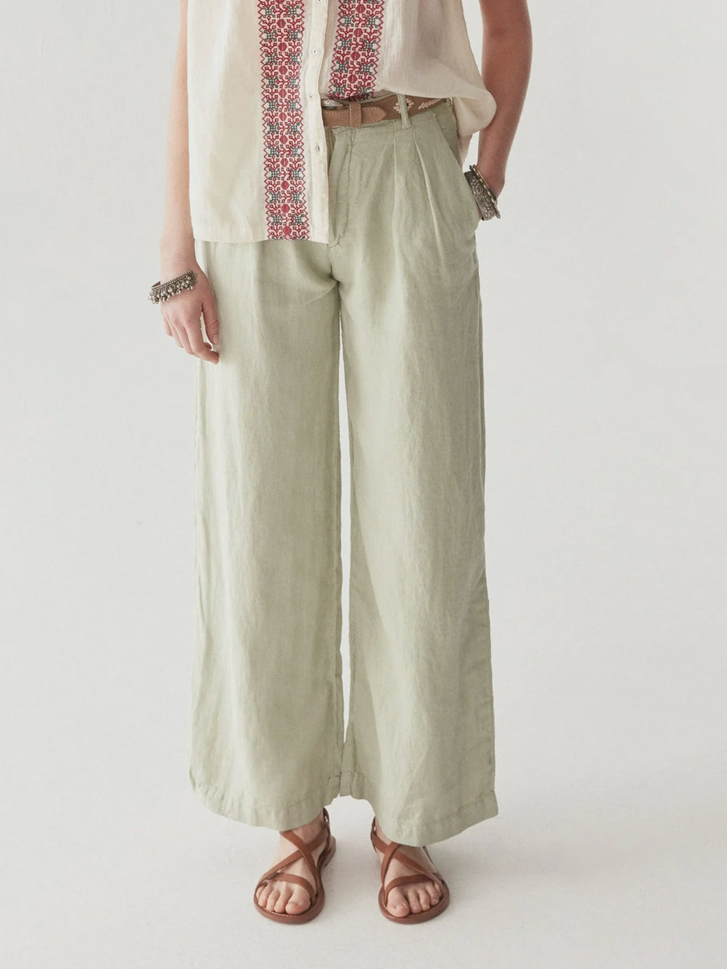 Marissa Pant - Avocado