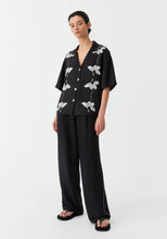Load image into Gallery viewer, Akari S/S Shirt
