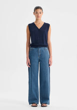 Load image into Gallery viewer, Rhyan Knit Vest
