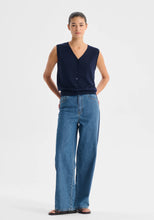 Load image into Gallery viewer, Rhyan Knit Vest
