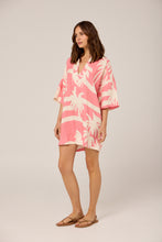 Load image into Gallery viewer, Summer Tunic - Geranium Palma Print
