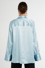 Load image into Gallery viewer, Cuff Shirt -Cloud
