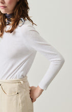 Load image into Gallery viewer, Sonoma Round Neck Long Sleeve - White
