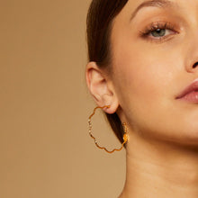 Load image into Gallery viewer, Florette Hoop Earrings
