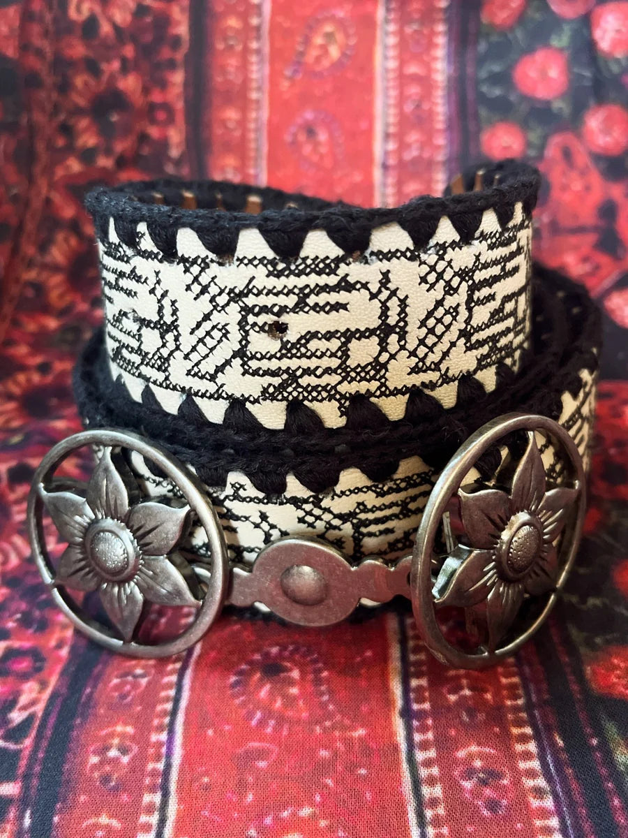 Labyrinth Belt