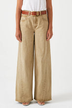 Load image into Gallery viewer, Gracie Twisted Jean - Desert Sand
