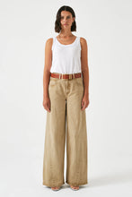 Load image into Gallery viewer, Gracie Twisted Jean - Desert Sand
