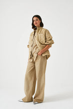 Load image into Gallery viewer, Gracie Twisted Jean - Desert Sand
