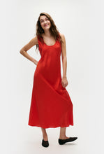 Load image into Gallery viewer, Scoop Neck Dress - Geranium
