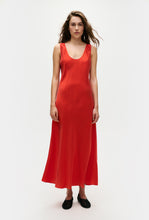 Load image into Gallery viewer, Scoop Neck Dress - Geranium
