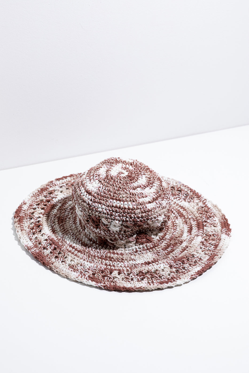 Boca Shaded Hat in Mocha Crochet