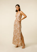 Load image into Gallery viewer, Espen Dress in Cadiz Paisley

